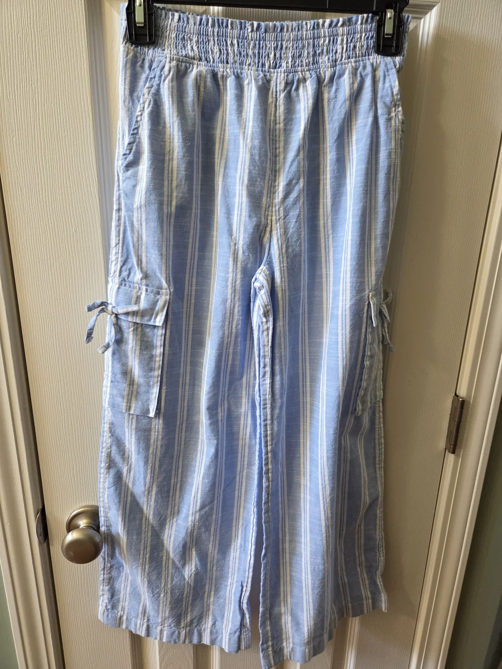 Light Blue & White Striped Tie-Front Crop Top, Pants Set